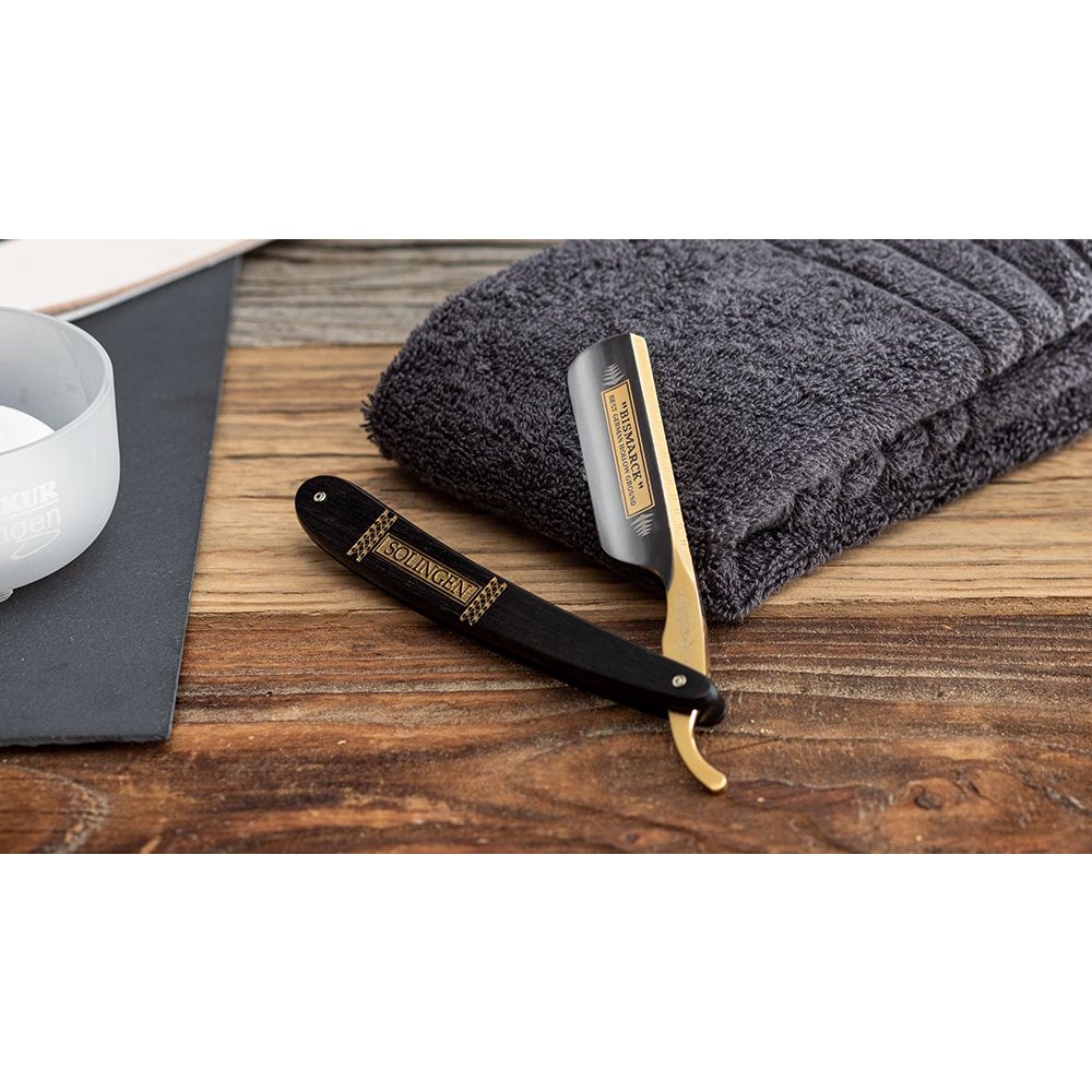 Dovo Bismarck 26810 6/8 Carbon Steel Straight Razor with Cowhide Strop